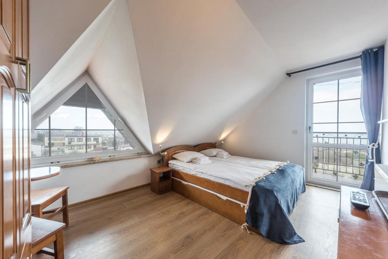 Willa Bursztynowa Rewa Bagian luar foto
